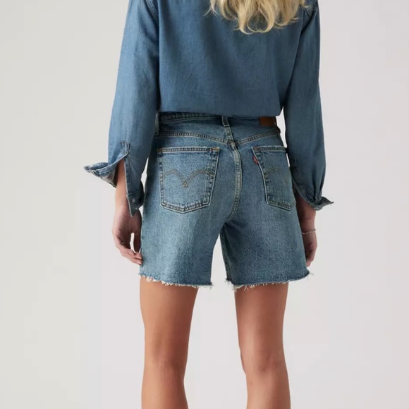 Levis Premium 501 Jean Shorts Mid Thigh - Picture 7 of 9